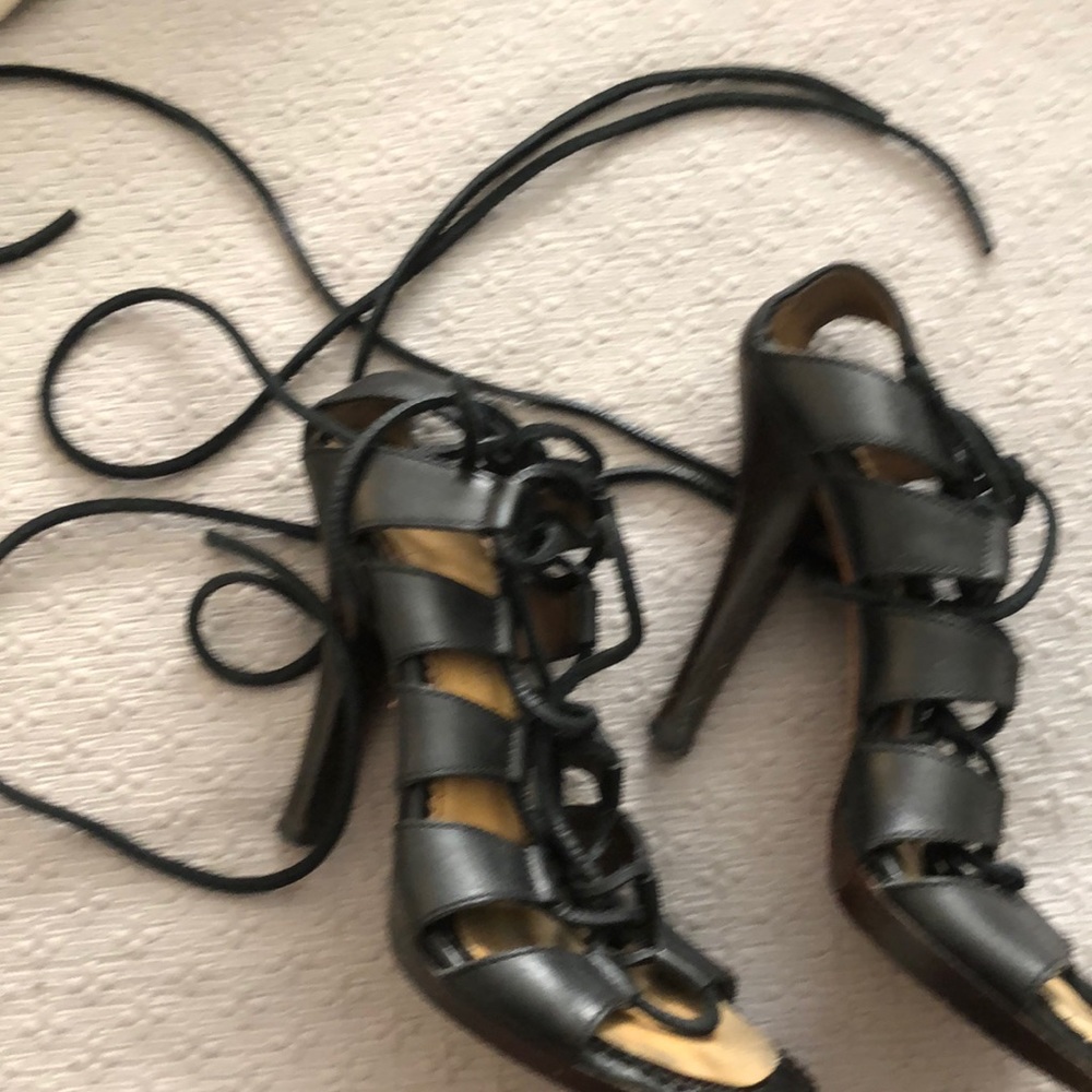 Leather black gladiator heels. Wooden heel 38.5